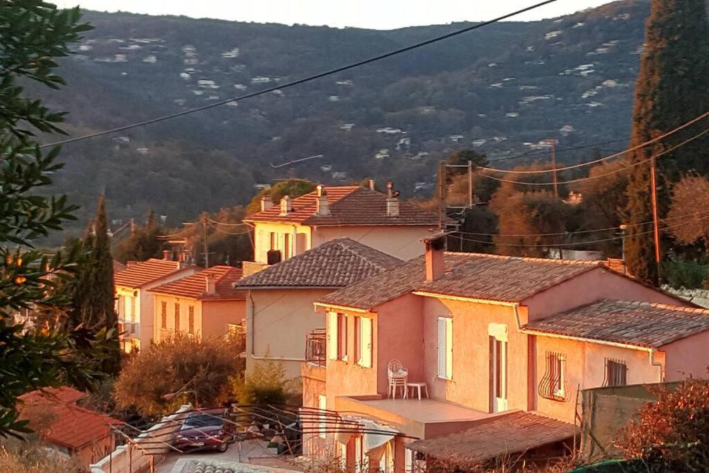 Ferienwohnung De 1 A 6 Avec Terrasse Solarium, Vue Panoramique Et Parking Gratuit Grasse Exterior foto