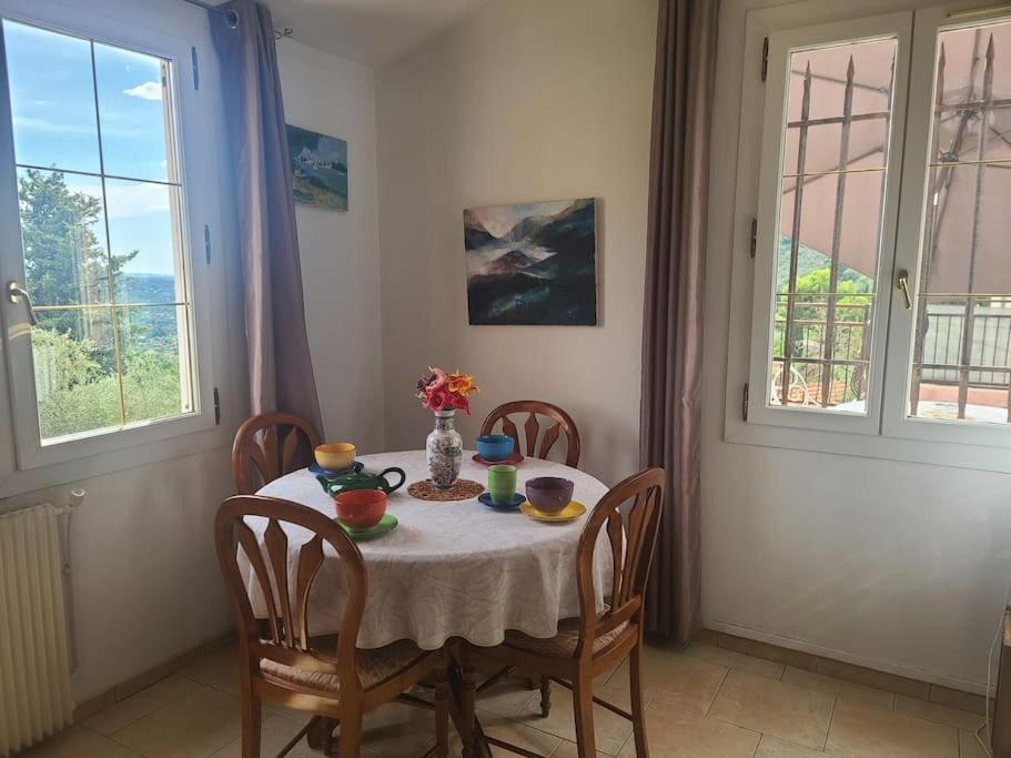 Ferienwohnung De 1 A 6 Avec Terrasse Solarium, Vue Panoramique Et Parking Gratuit Grasse Exterior foto