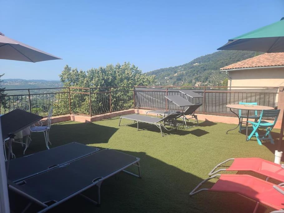 Ferienwohnung De 1 A 6 Avec Terrasse Solarium, Vue Panoramique Et Parking Gratuit Grasse Exterior foto